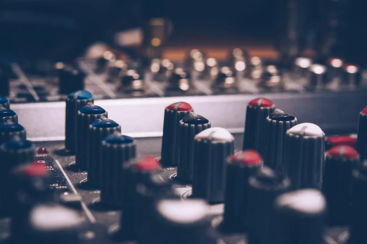 Sonido diegético y extradiegético
